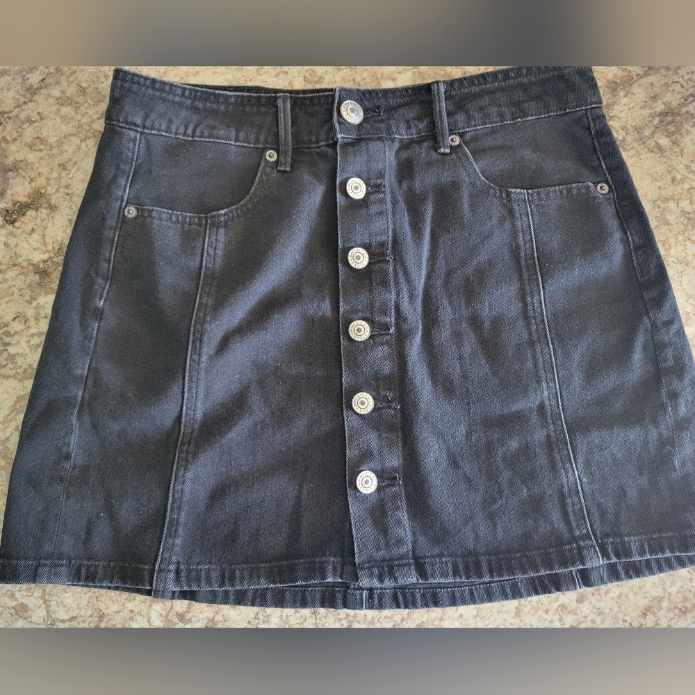 American Eagle Black Denim Button-Front Skirt A Line Skirt Size 6 ♥️